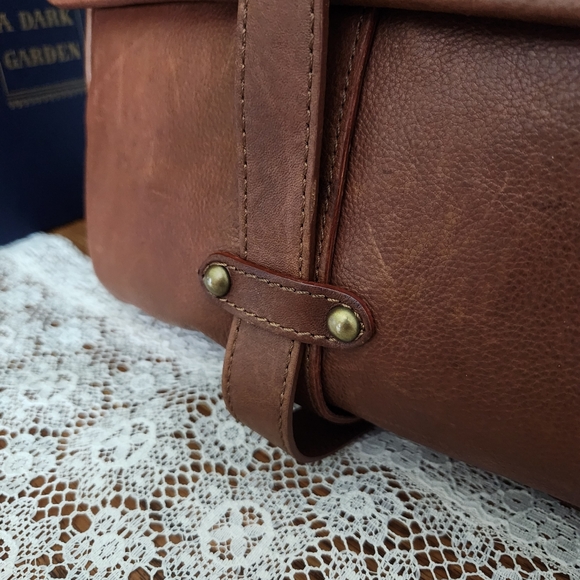 Rehard Italy Brown Leather Crossbody with Basket Weave Flap - Picture 6 of 16